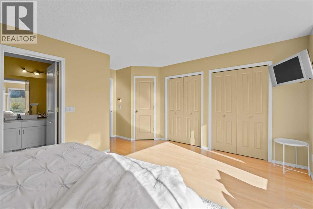 Single Family House for Sale in  Hampstead Green NW Hamptons Calgary 