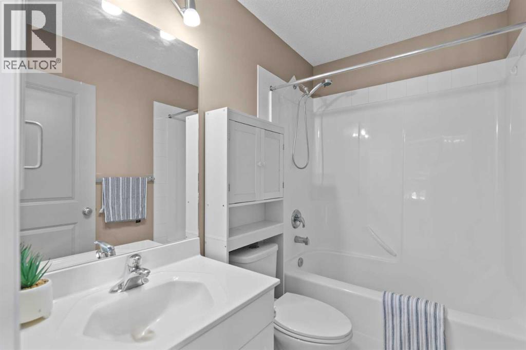 Single Family House for Sale in  Hampstead Green NW Hamptons Calgary 