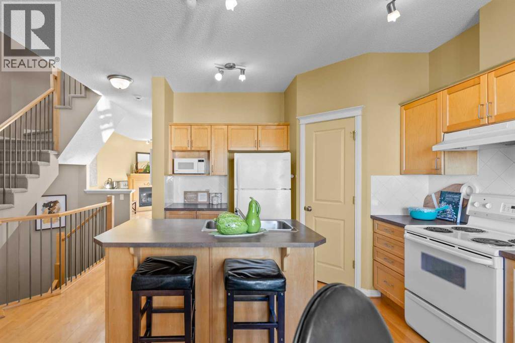 Single Family House for Sale in  Hampstead Green NW Hamptons Calgary 