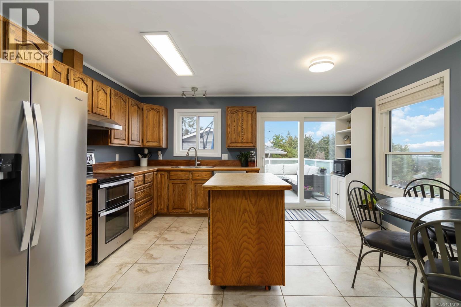 3372 Pattison Way, Colwood