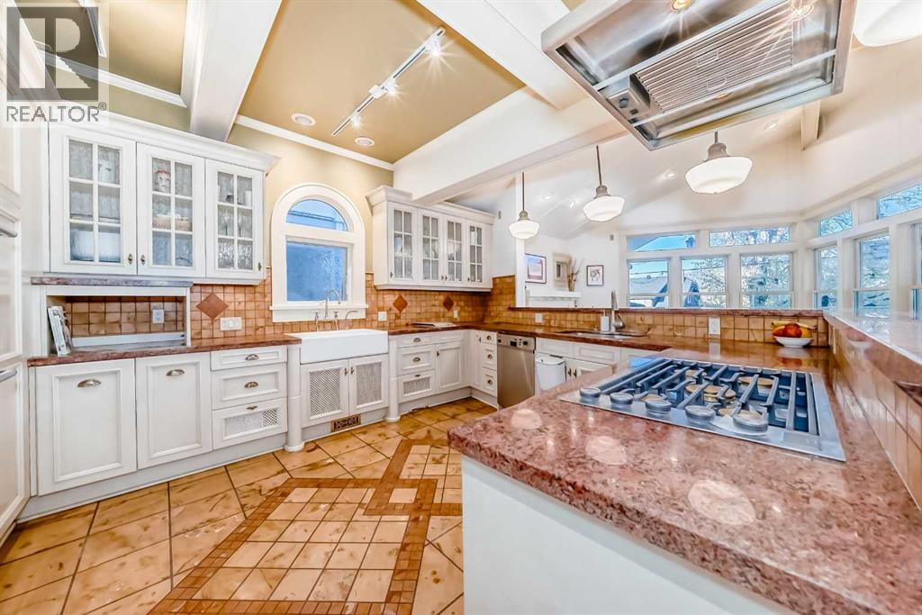 Single Family House for Sale in  SUPERIOR Avenue SW Scarboro Calgary 