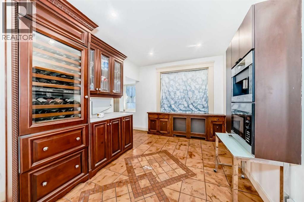 Single Family House for Sale in  SUPERIOR Avenue SW Scarboro Calgary 
