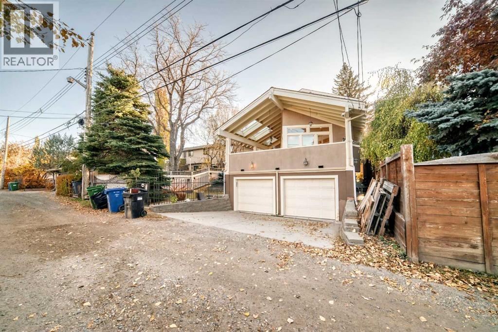 Single Family House for Sale in  SUPERIOR Avenue SW Scarboro Calgary 
