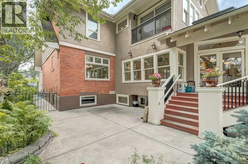 Single Family House for Sale in  SUPERIOR Avenue SW Scarboro Calgary 