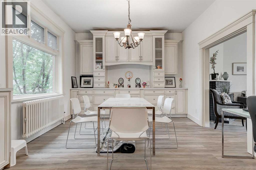 Single Family House for Sale in  SUPERIOR Avenue SW Scarboro Calgary 
