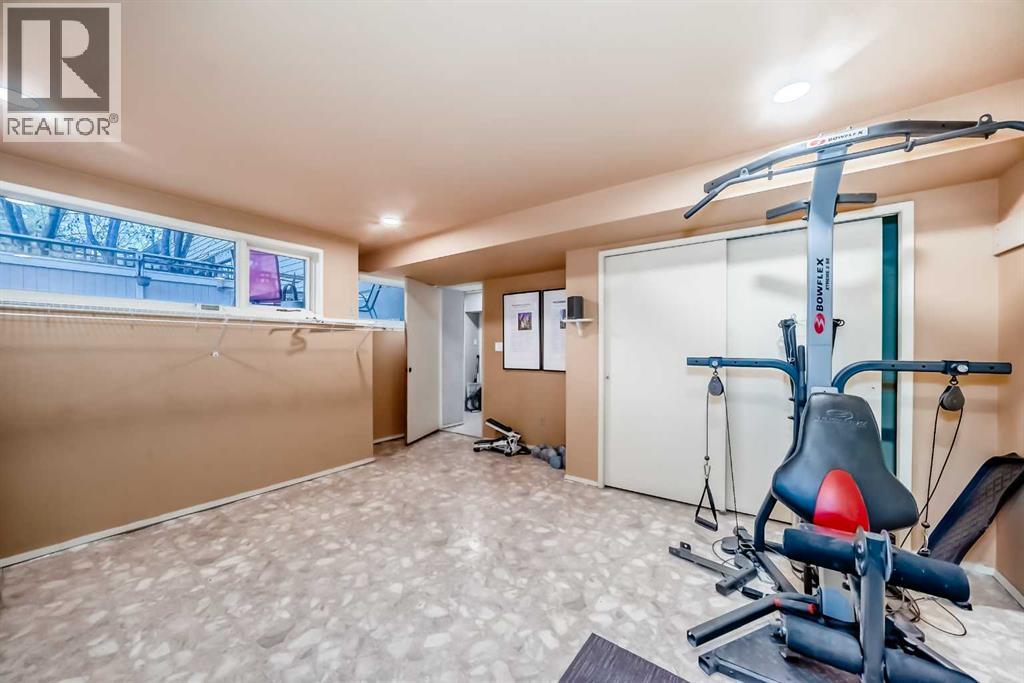 Single Family House for Sale in  SUPERIOR Avenue SW Scarboro Calgary 