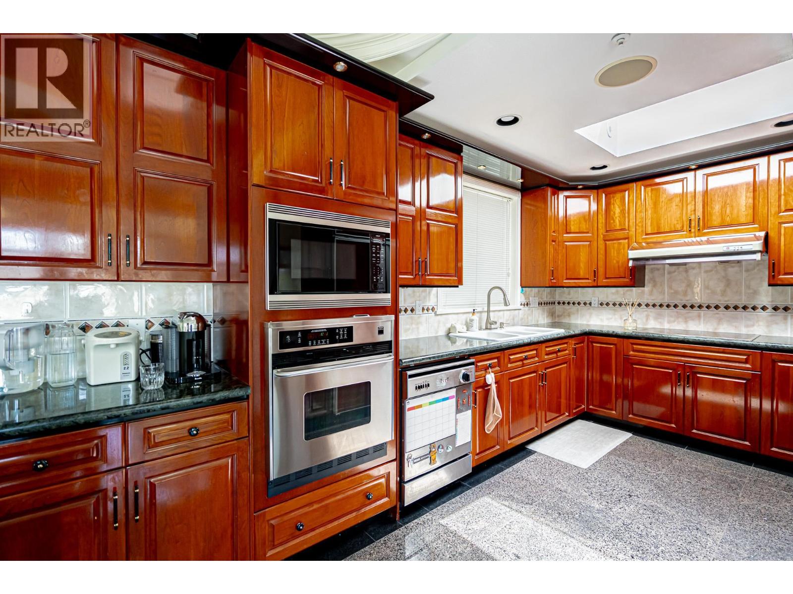 6879 ARBUTUS STREET, Vancouver