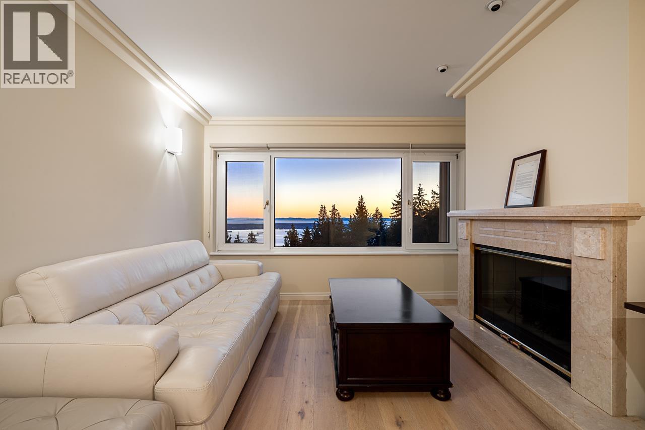 1562 PINECREST DRIVE, West Vancouver