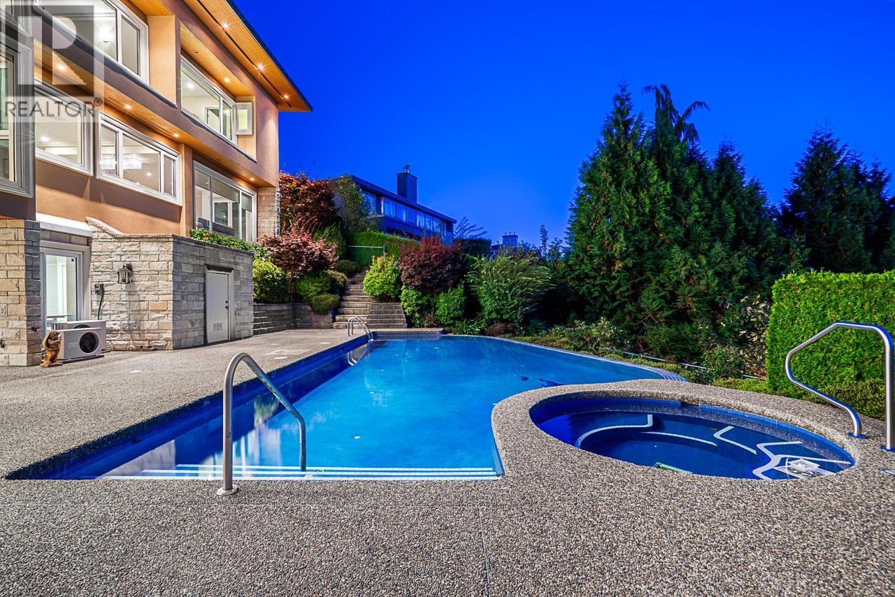 1562 PINECREST DRIVE, West Vancouver