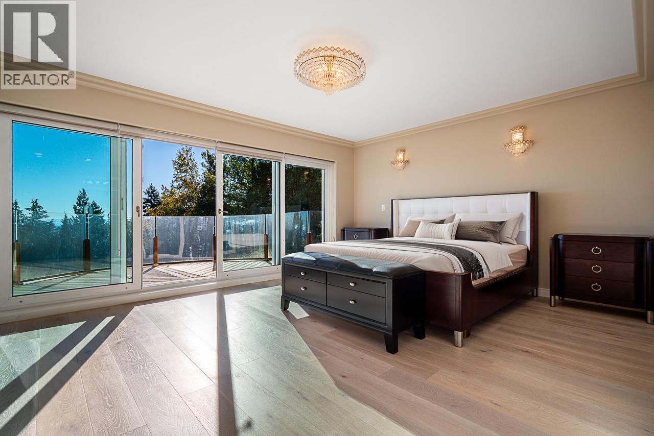 1562 PINECREST DRIVE, West Vancouver