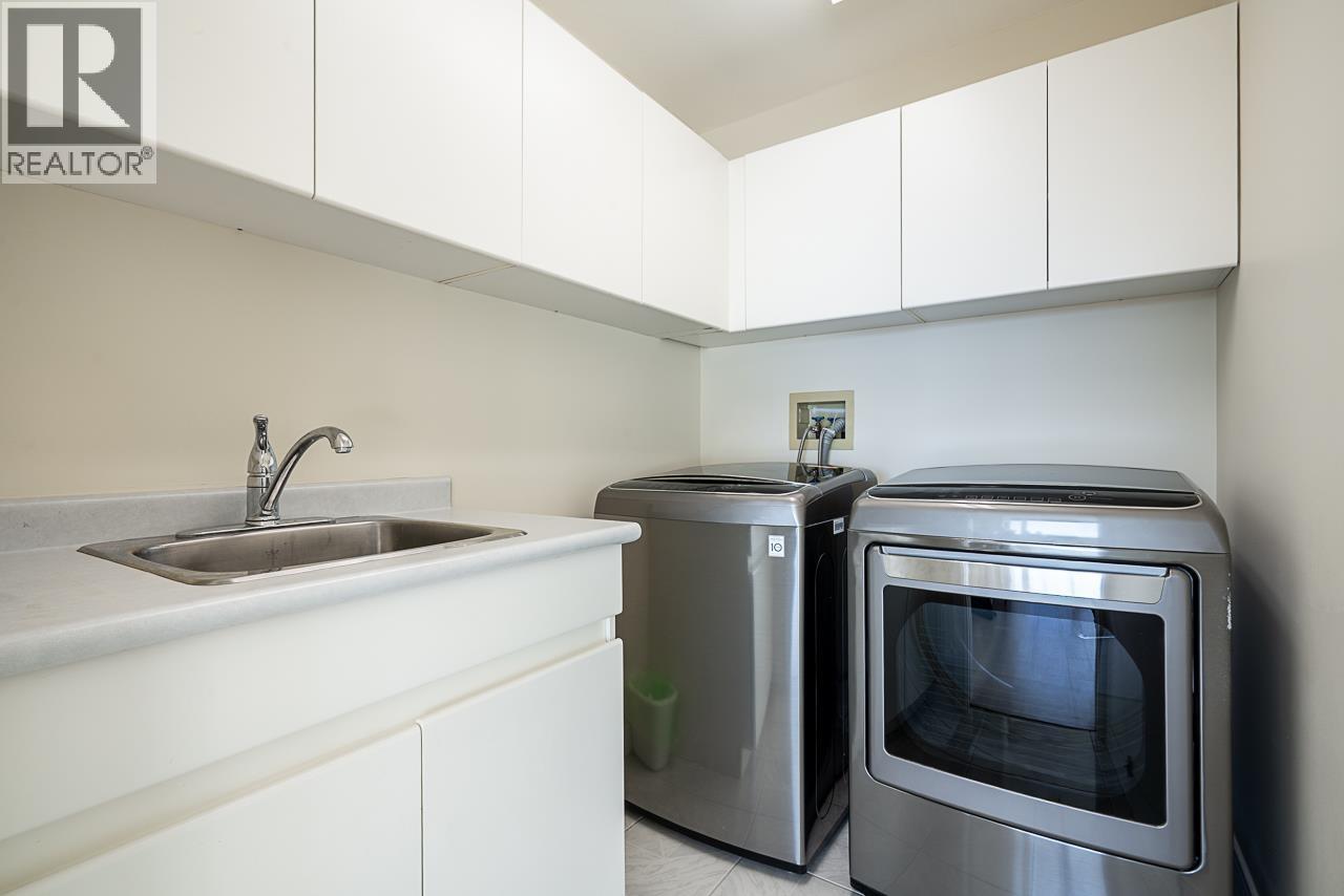 1562 PINECREST DRIVE, West Vancouver