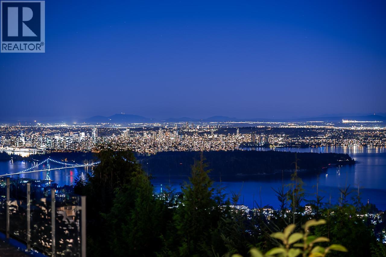 1562 PINECREST DRIVE, West Vancouver