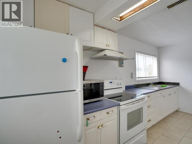 4279 JOYCE AVE, Powell River