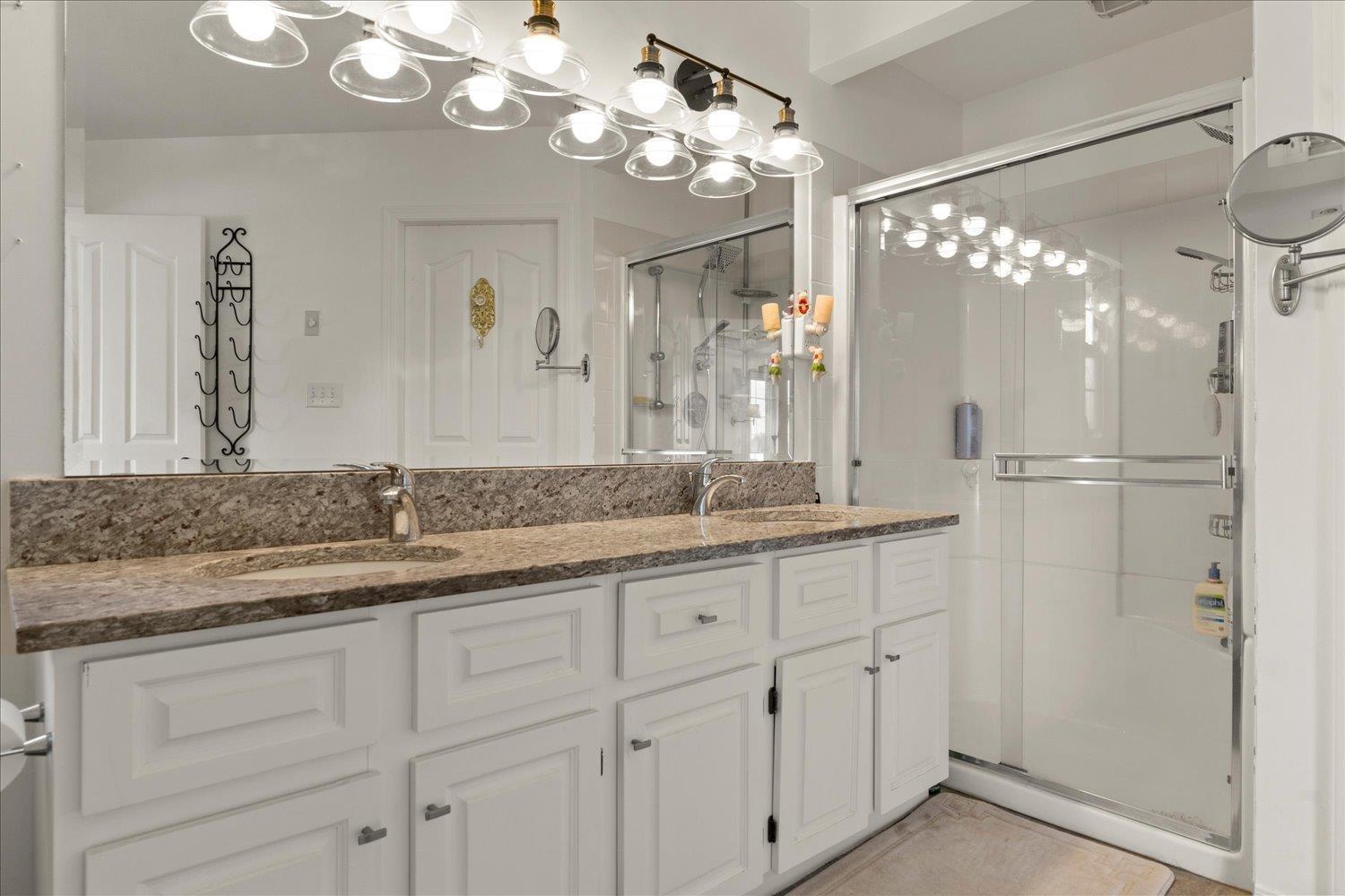 8657 SUNBURST PLACE, Chilliwack Mountain, Chilliwack