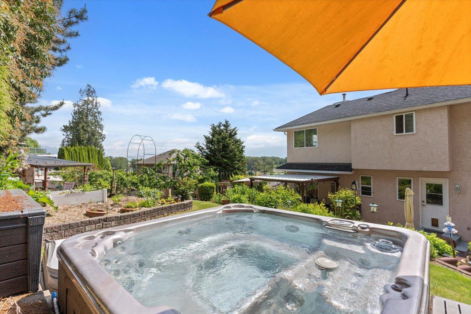 8657 SUNBURST PLACE, Chilliwack Mountain, Chilliwack