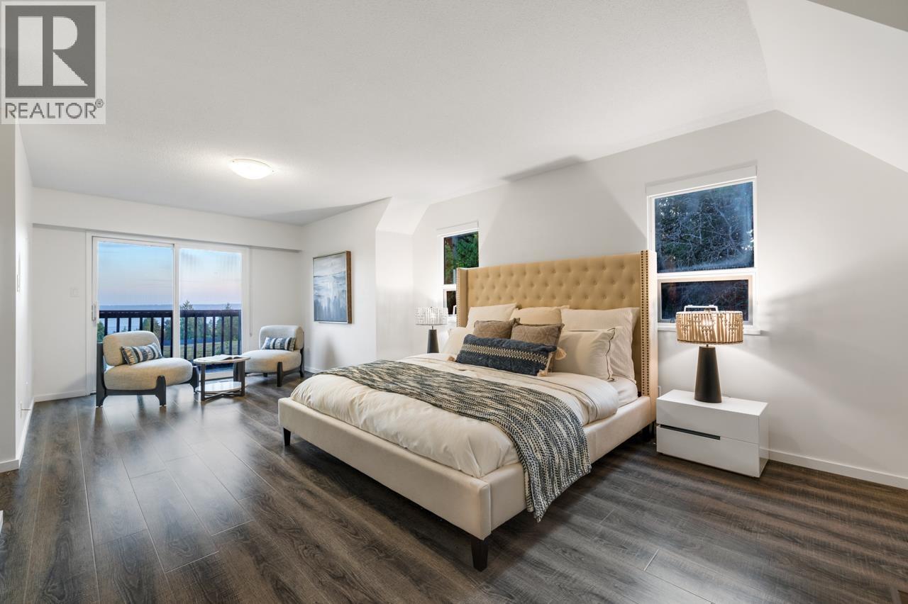 1550 PALMERSTON AVENUE, West Vancouver