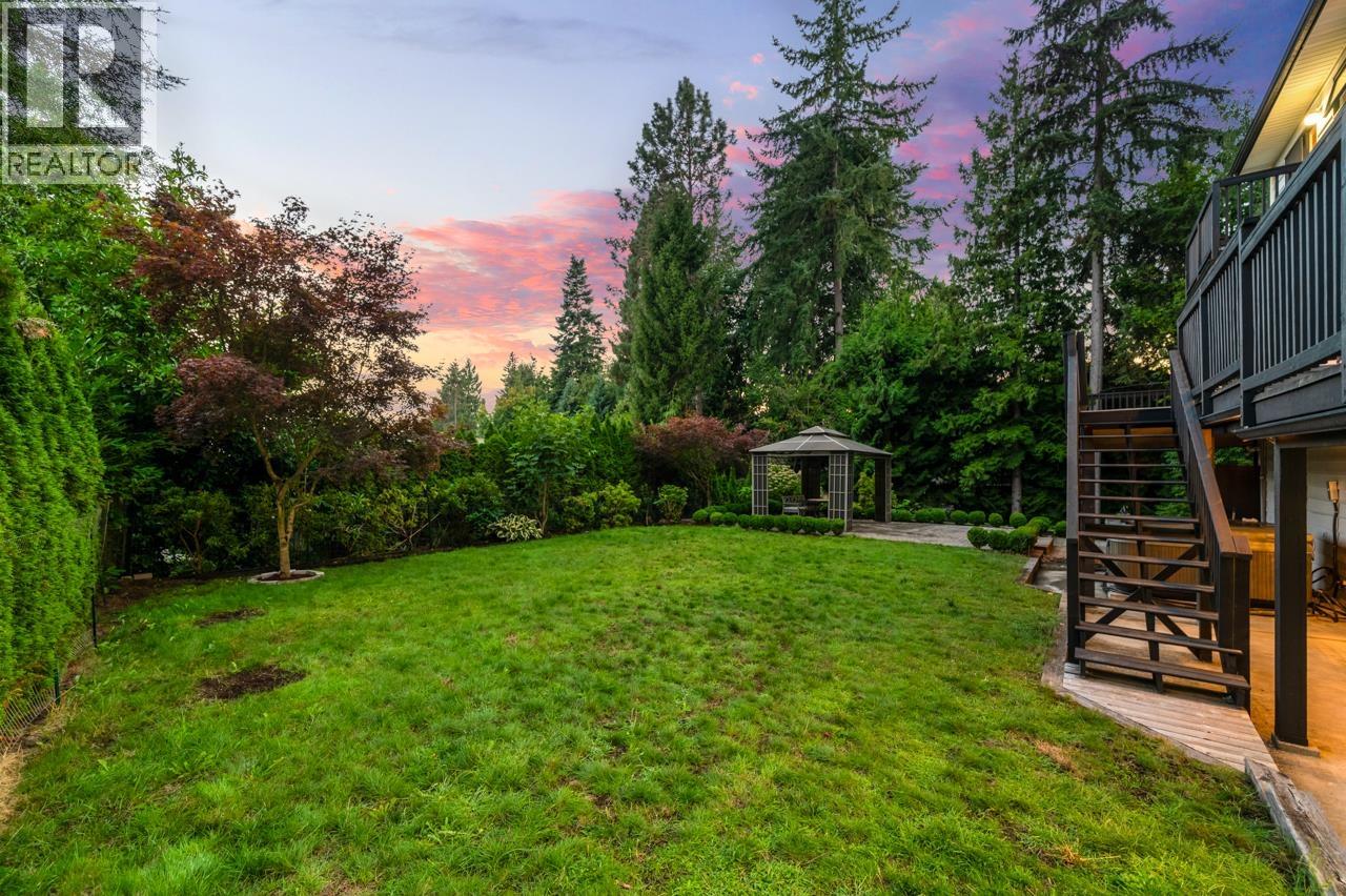 1550 PALMERSTON AVENUE, West Vancouver