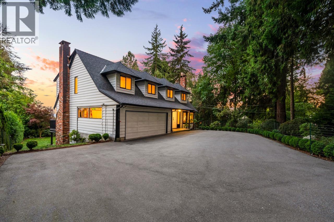 1550 PALMERSTON AVENUE, West Vancouver