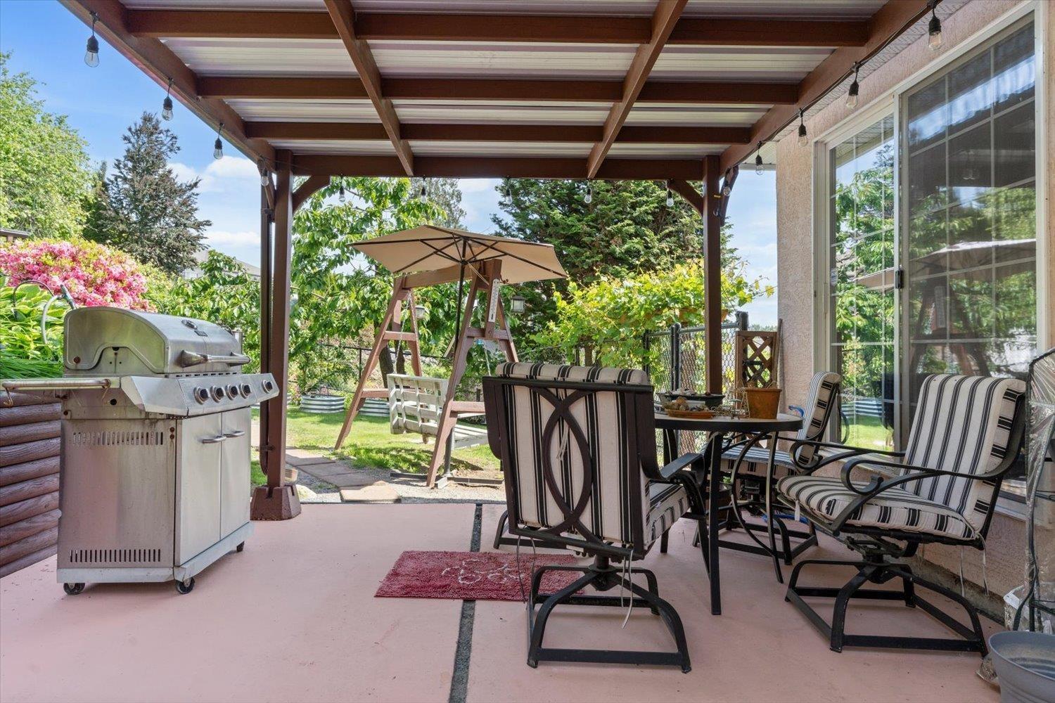 8657 SUNBURST PLACE, Chilliwack Mountain, Chilliwack