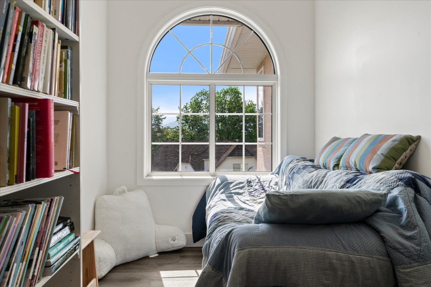 8657 SUNBURST PLACE, Chilliwack Mountain, Chilliwack