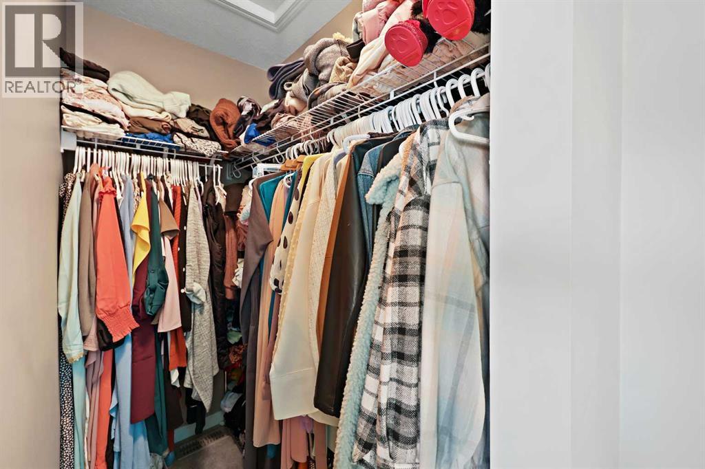 Single Family House for Sale in  Chaparral Valley Gardens SE Chaparral Calgary 