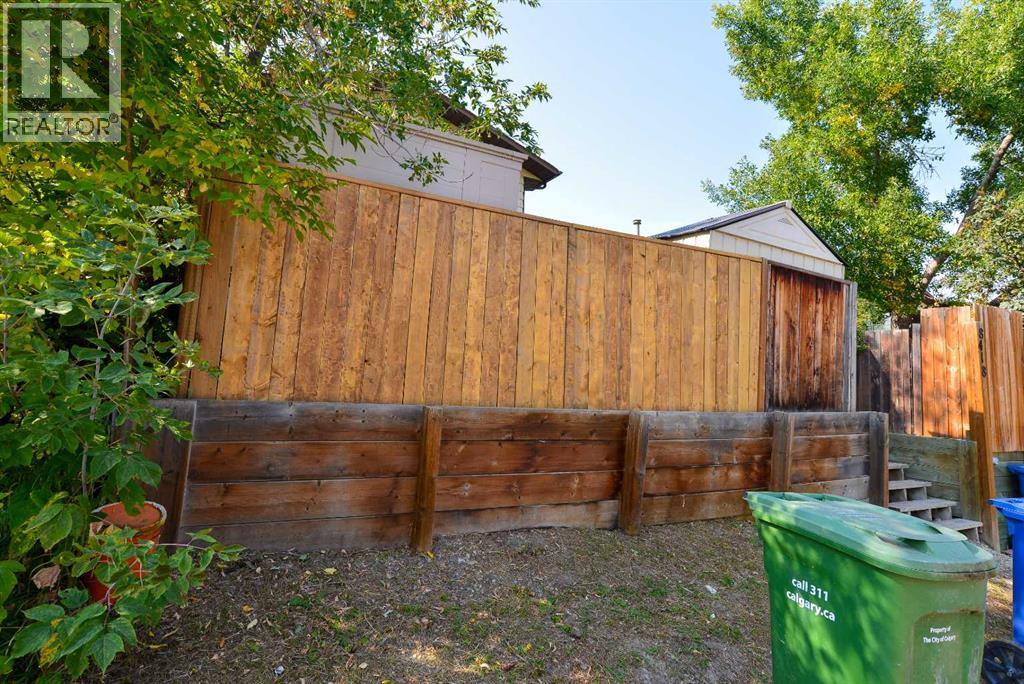 Single Family House Bi-level for Sale in  Centre Street NE Beddington Heights Calgary 