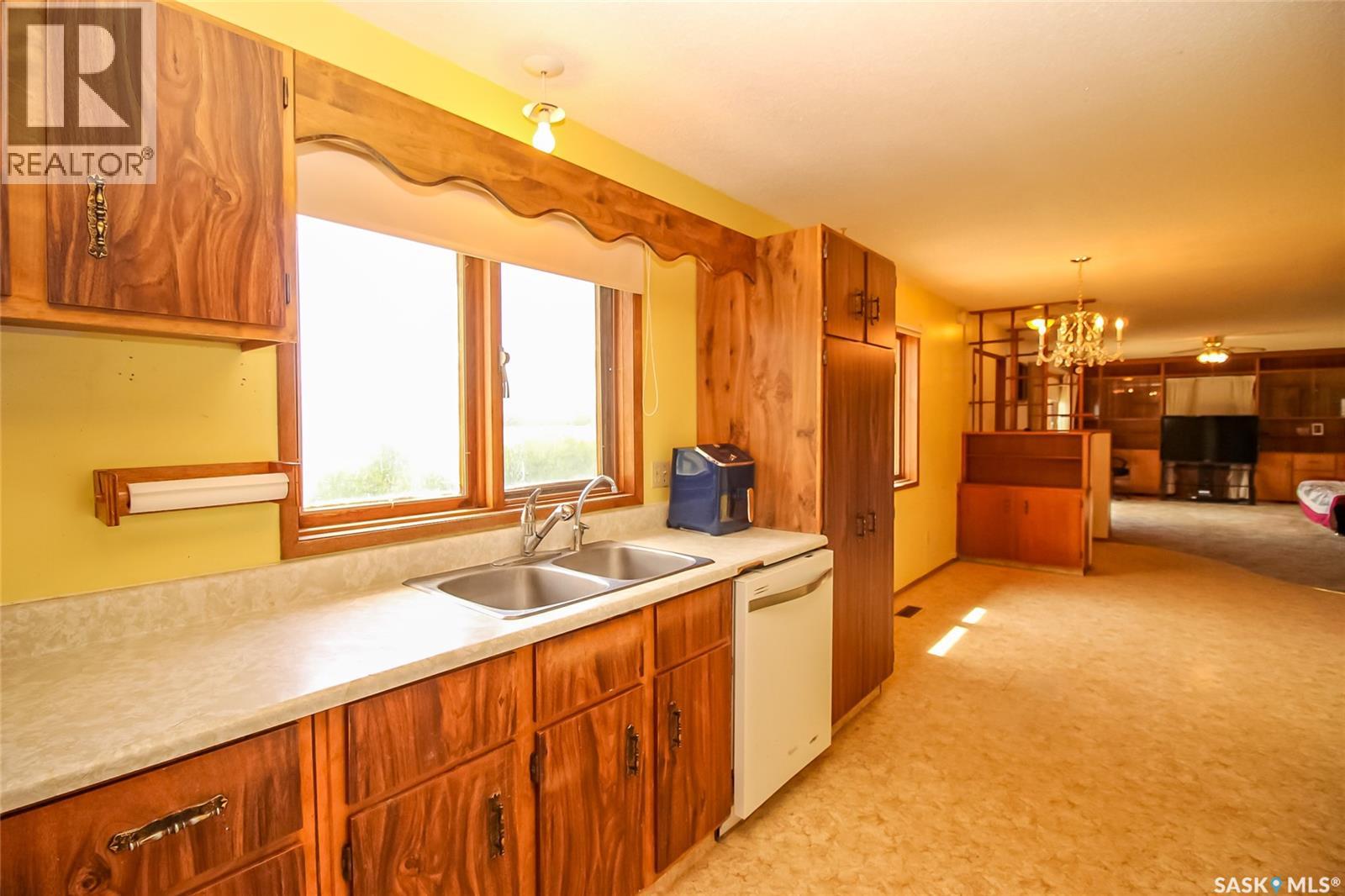223 2nd STREET W - 4