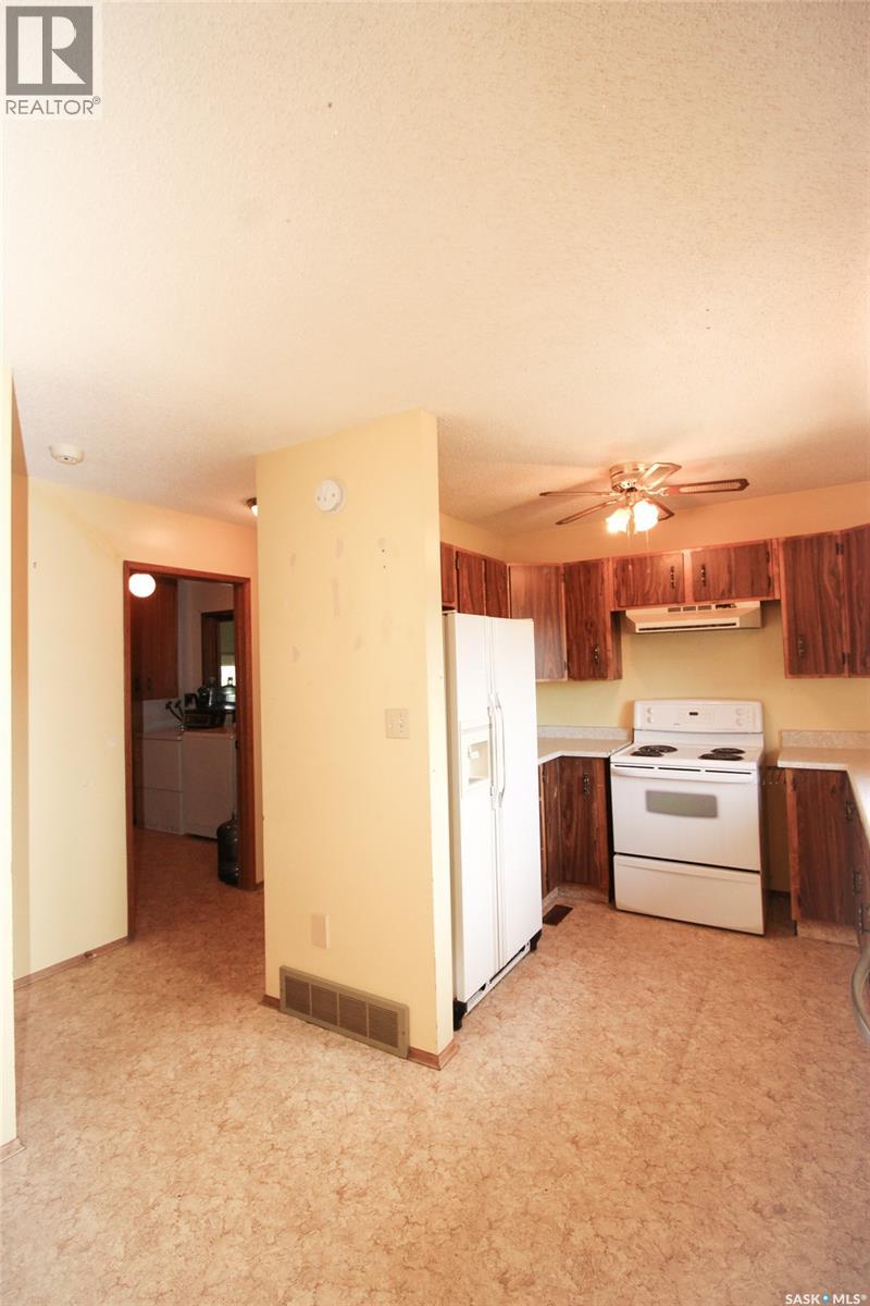 223 2nd STREET W — photo 13