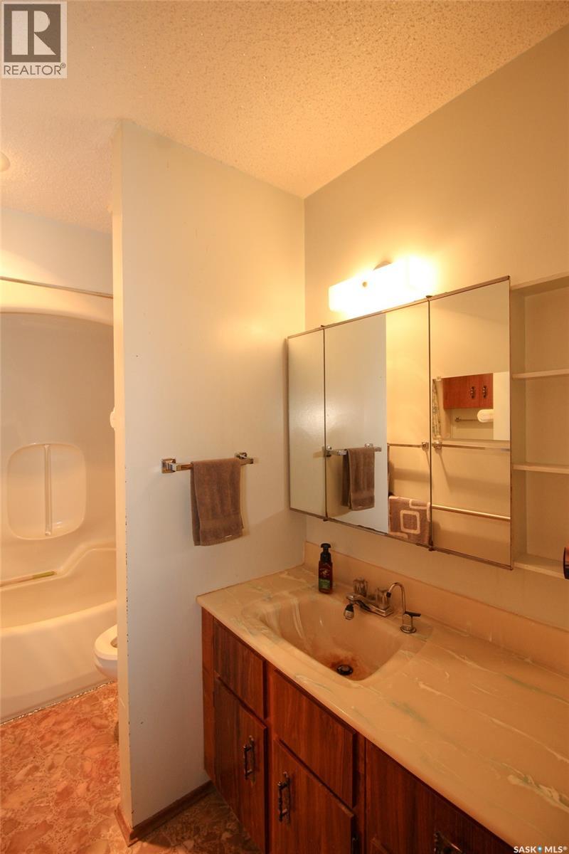 223 2nd STREET W — photo 21