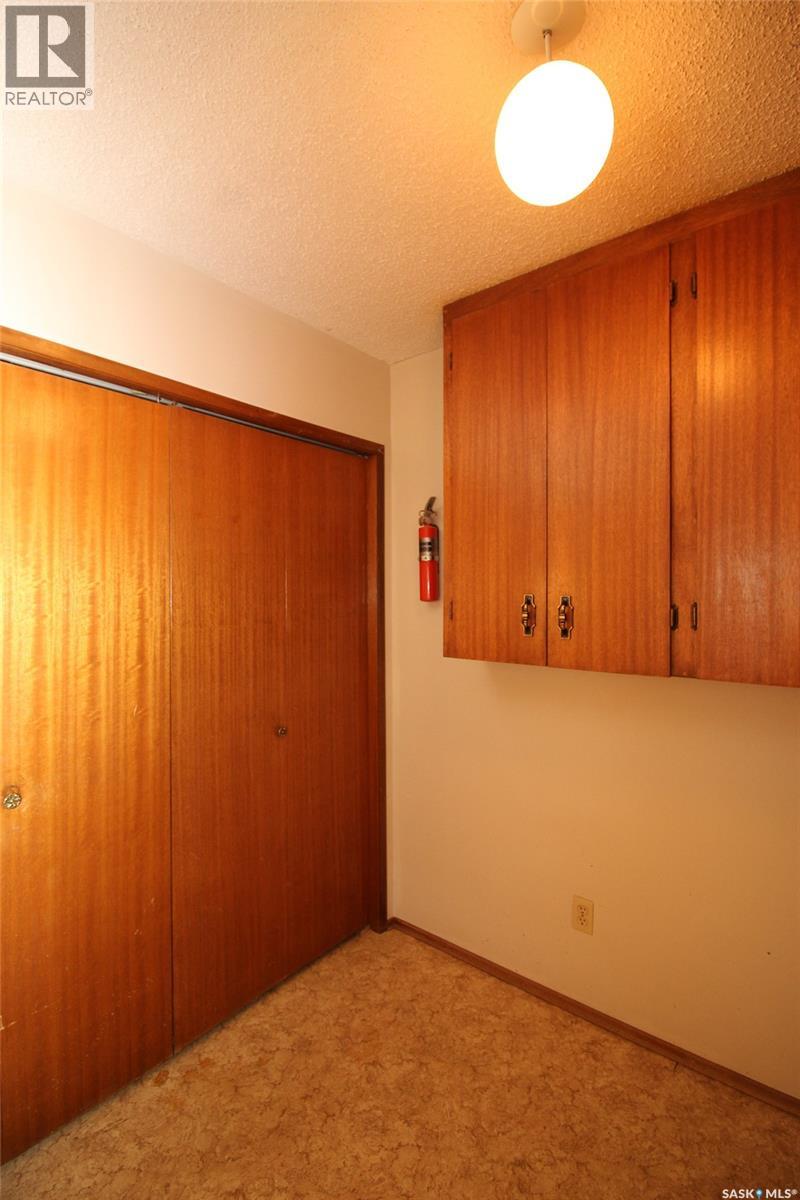 223 2nd STREET W — photo 27