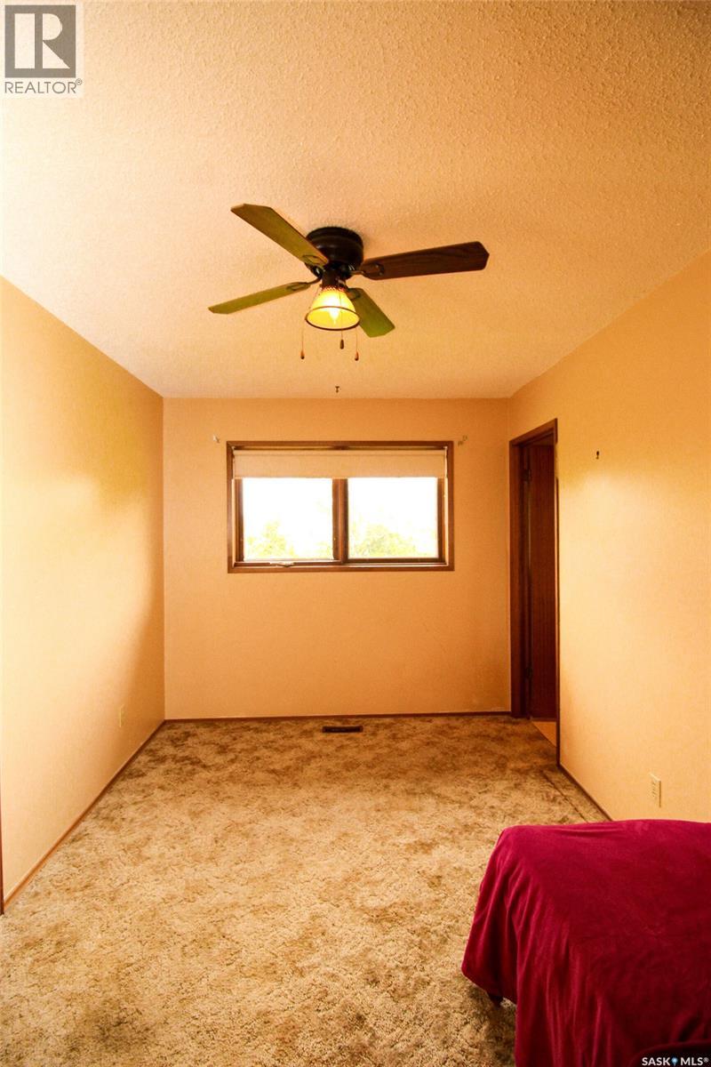 223 2nd STREET W - 15