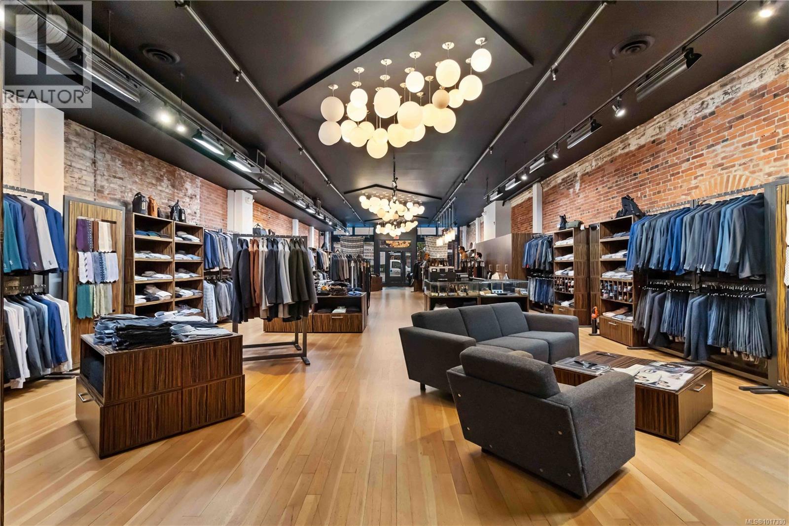 101 534 Yates St, Victoria