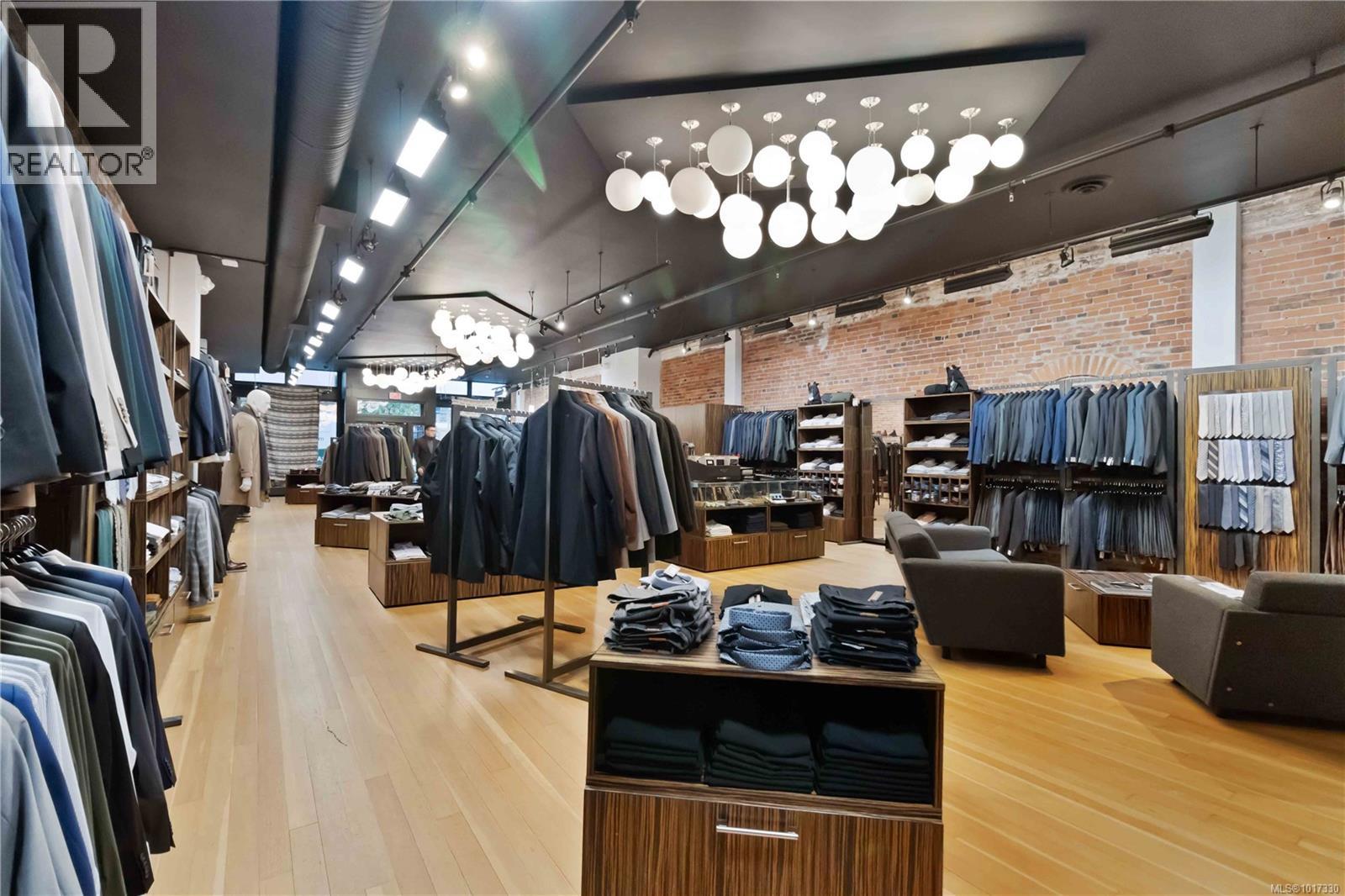 101 534 Yates St, Victoria