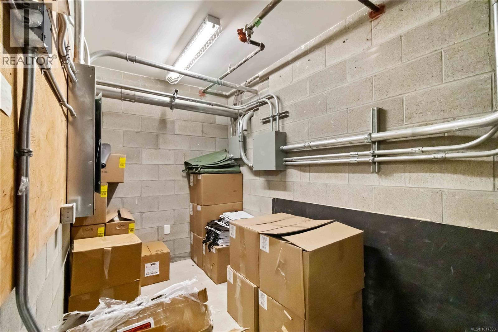 101 534 Yates St, Victoria