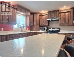 Bath (# pieces 1-6) - 615 Rue Principale, Pointe Verte, NB E8J2P7 Photo 8