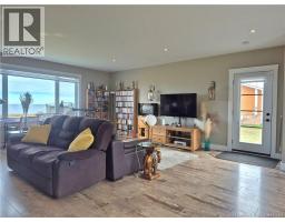 615 Rue Principale, Pointe Verte, NB E8J2P7 Photo 16