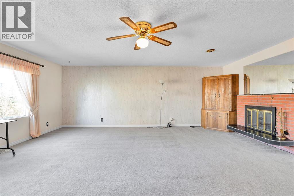 Single Family House Bi-level for Sale in   Street SE Ogden Calgary 