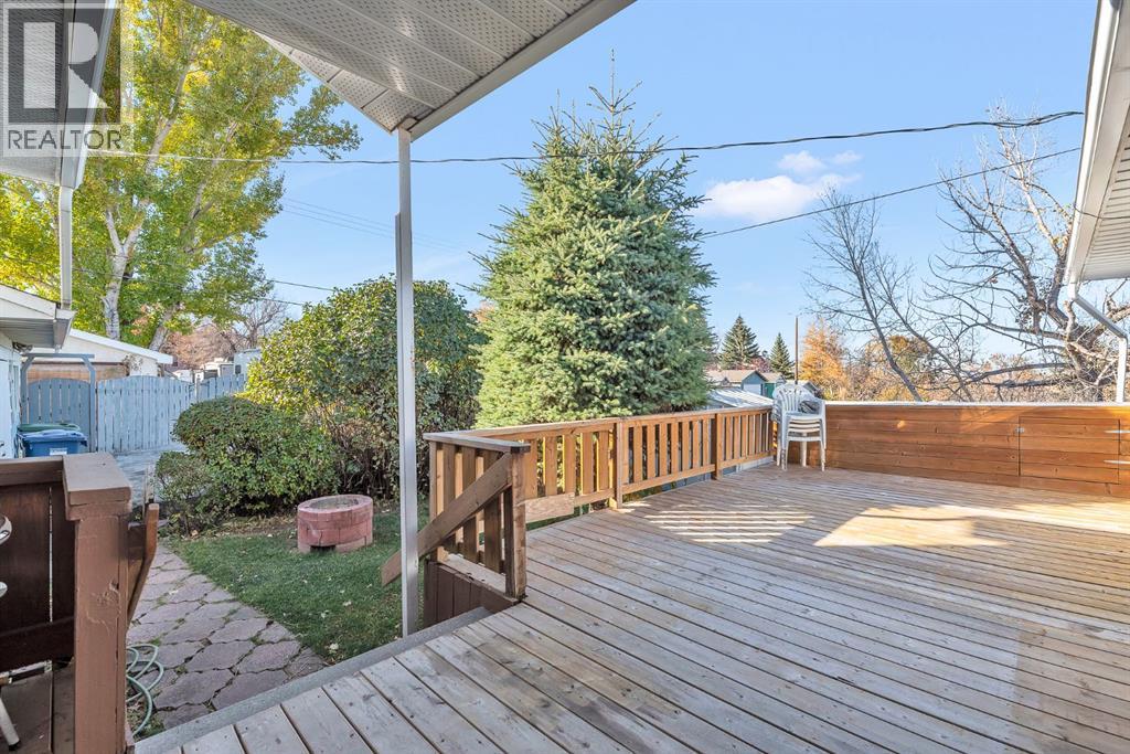 Single Family House Bi-level for Sale in   Street SE Ogden Calgary 