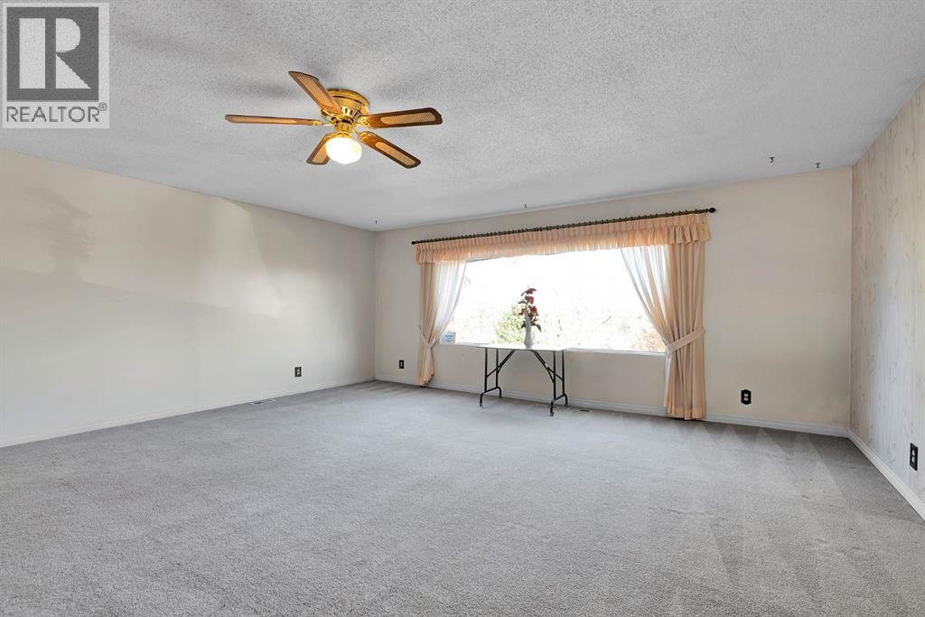 Single Family House Bi-level for Sale in   Street SE Ogden Calgary 