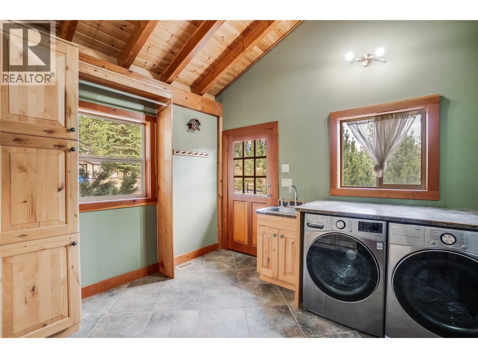 3802 Aaron Road, Nelson