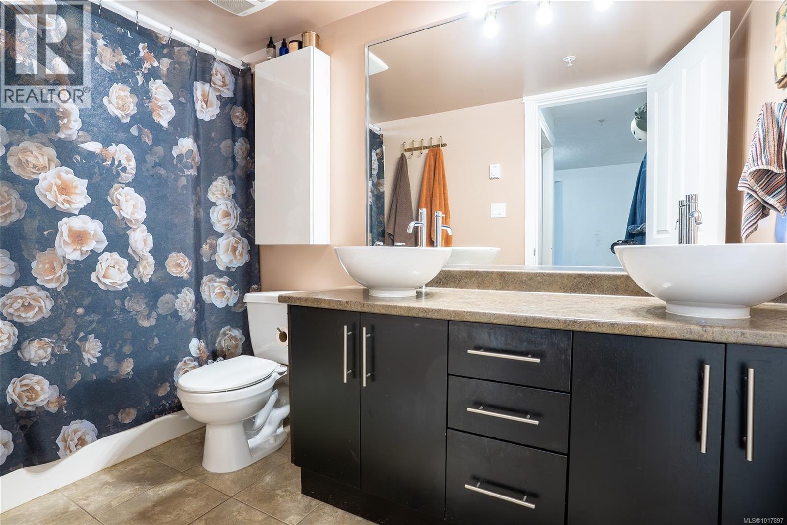 306 2717 Peatt Road, Langford