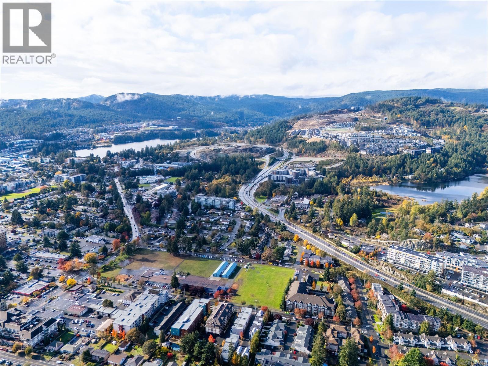 306 2717 Peatt Road, Langford