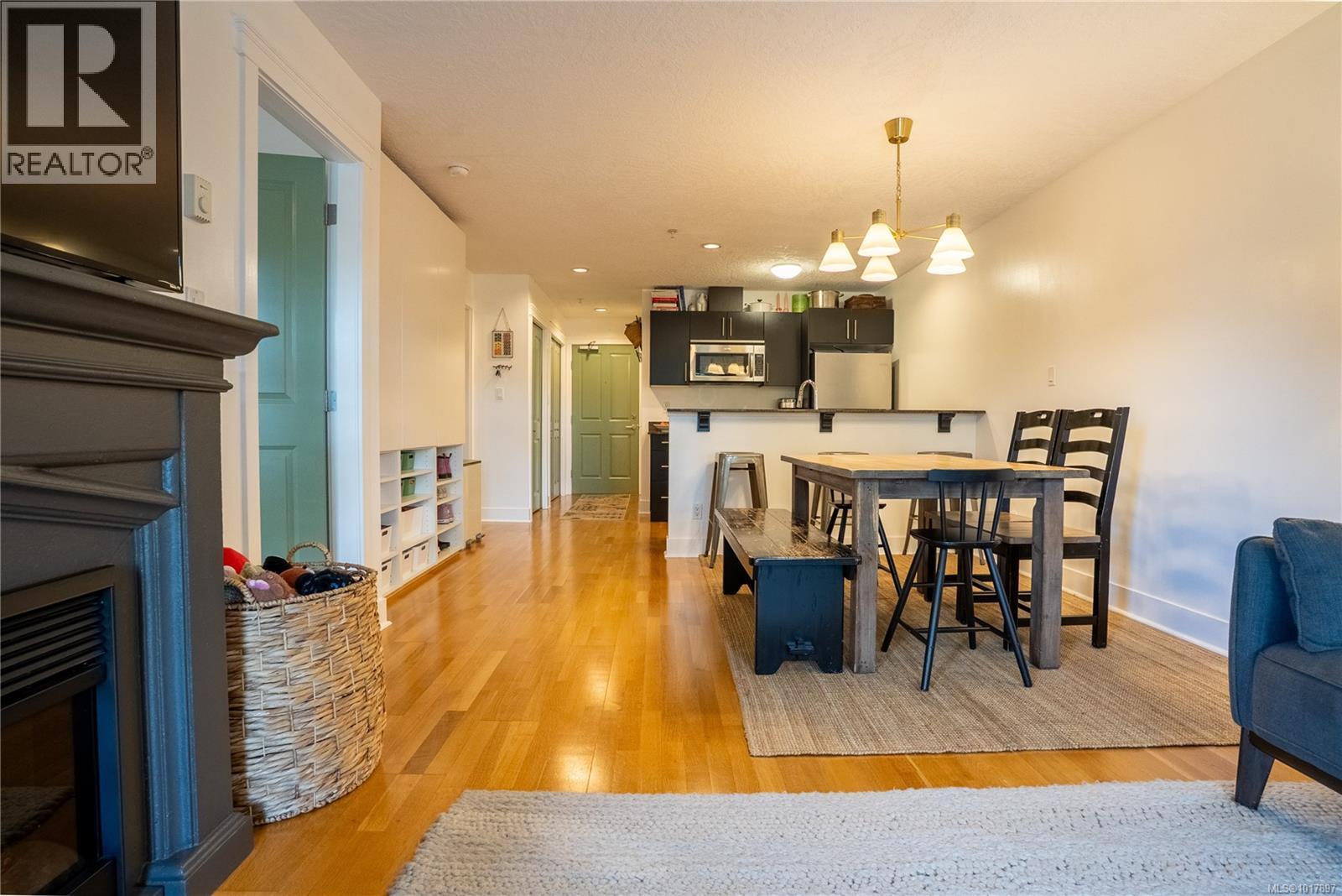 306 2717 Peatt Road, Langford