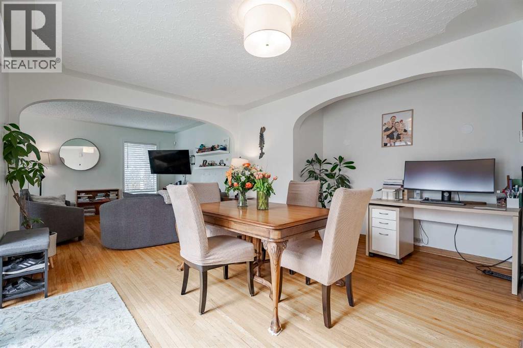 Single Family House Bungalow for Sale in   Avenue NW Sunnyside Calgary 