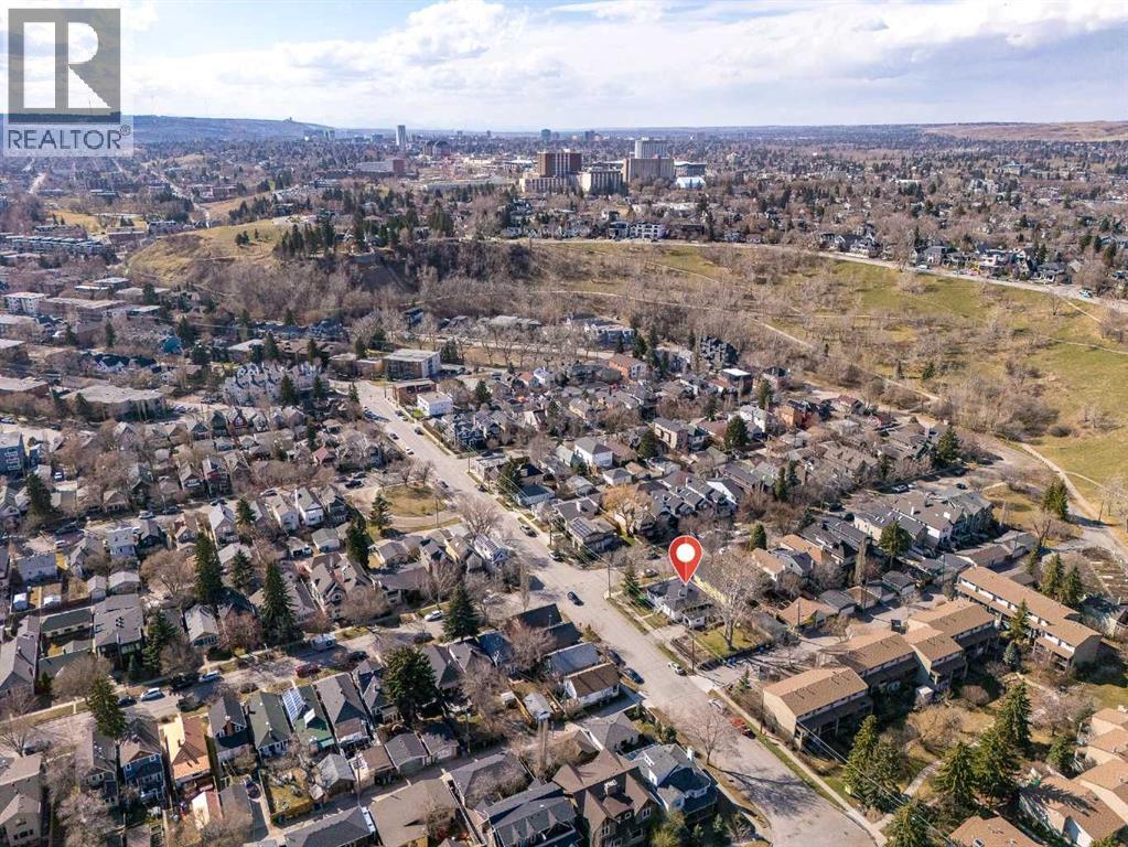 Single Family House Bungalow for Sale in   Avenue NW Sunnyside Calgary 