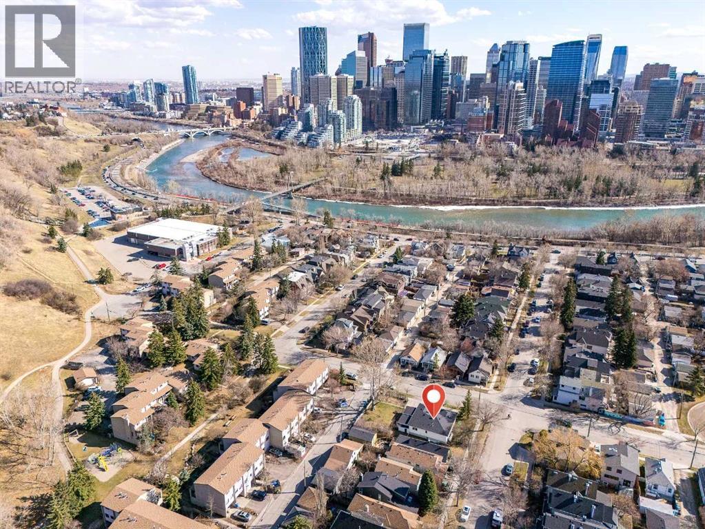 Single Family House Bungalow for Sale in   Avenue NW Sunnyside Calgary 