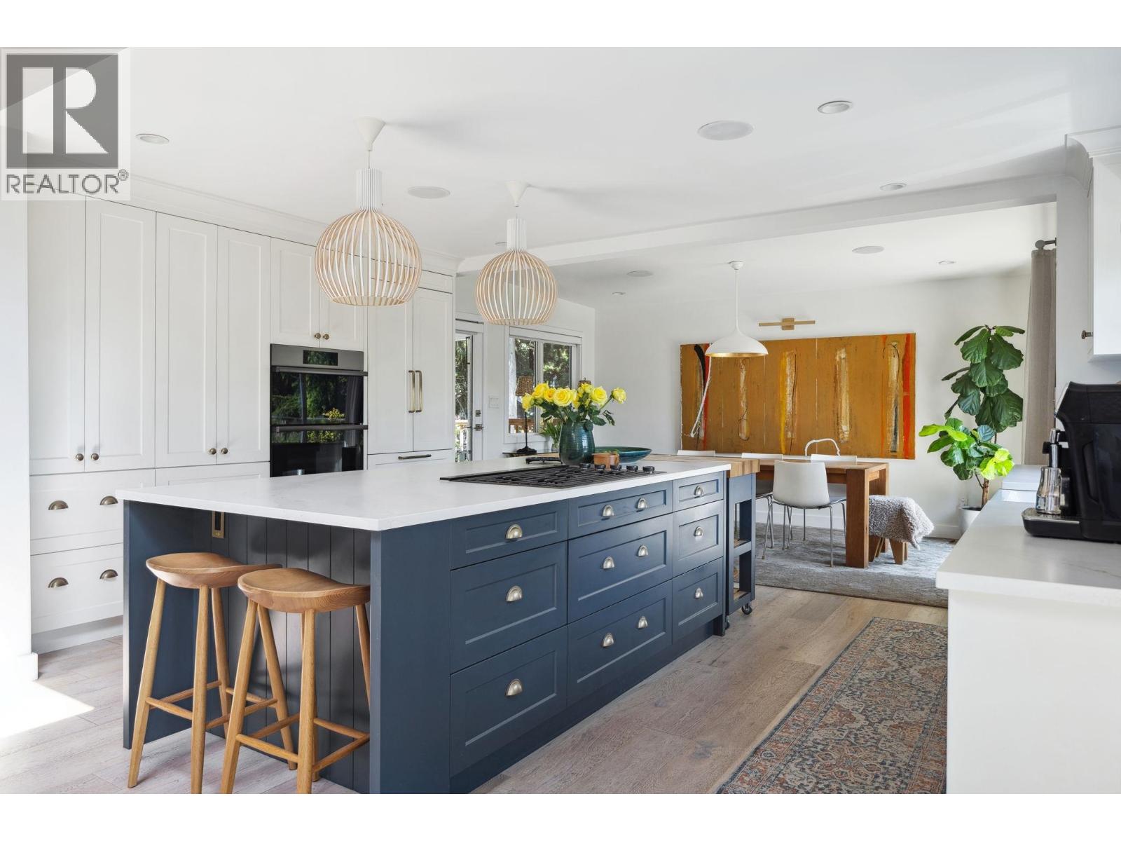 4445 STONE COURT, West Vancouver