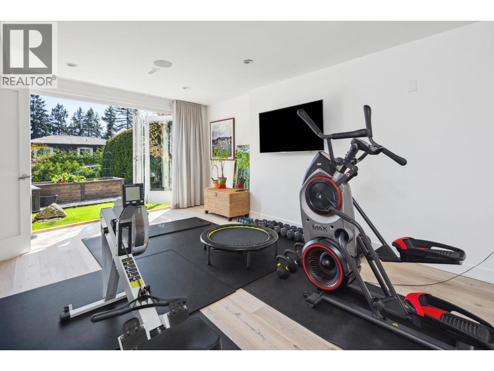 4445 STONE COURT, West Vancouver