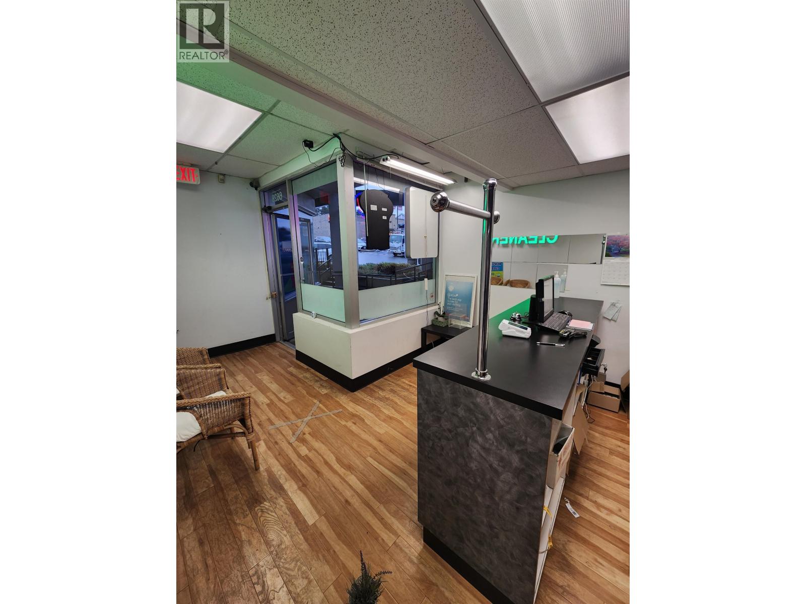 Business in Burnaby - Image 9