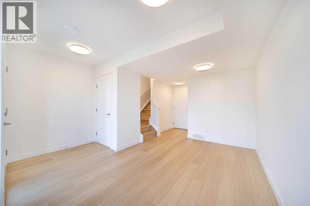 Single Family House for Sale in    Avenue SE Belvedere Calgary 